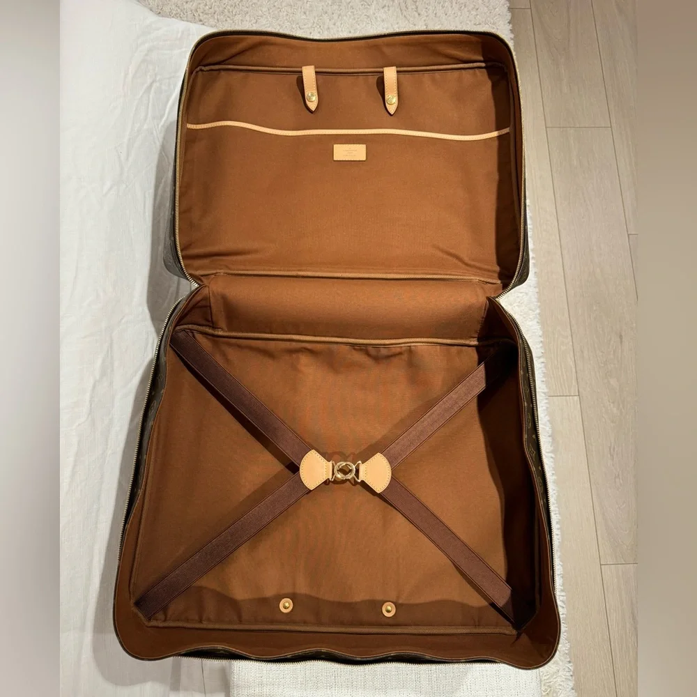 Louis Vuitton Porte Documents Voyage leather handbag - Picture 9 of 12
